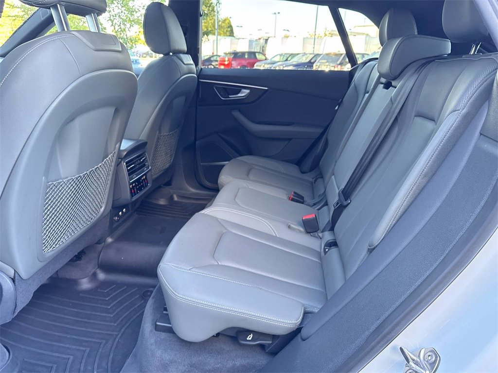 Used 2019 Audi Q8 Premium Plus w/ Premium Plus image 13
