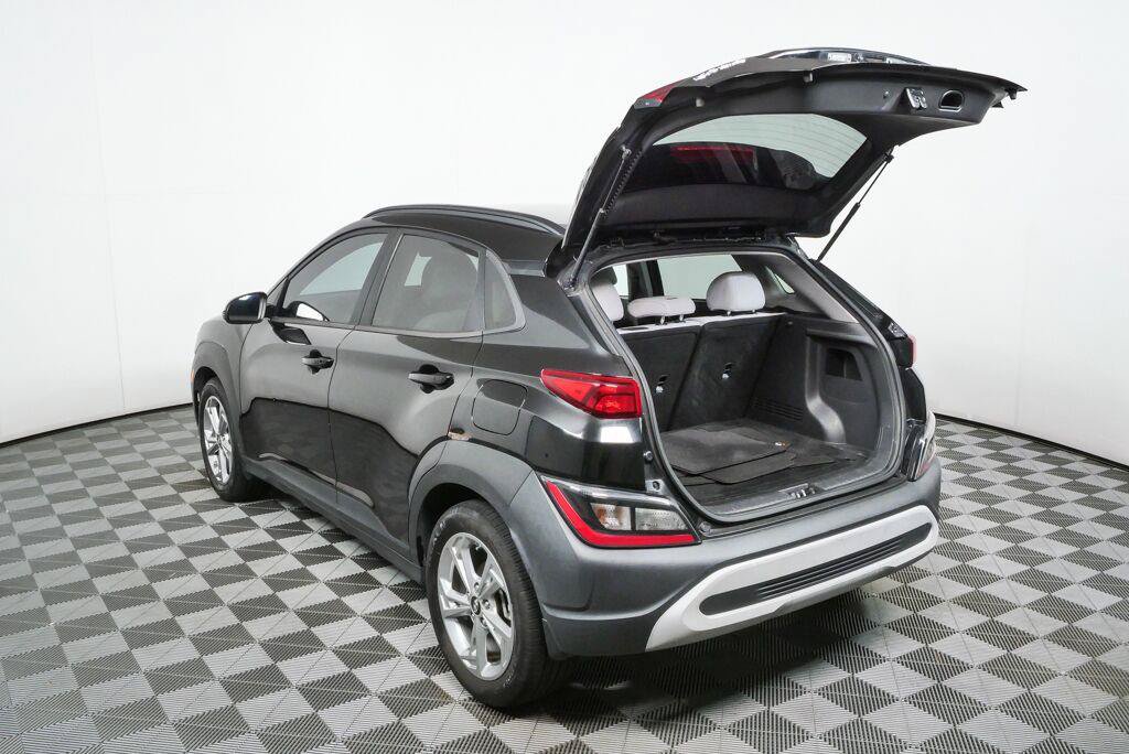 Used 2022 Hyundai Kona SEL FWD image 25