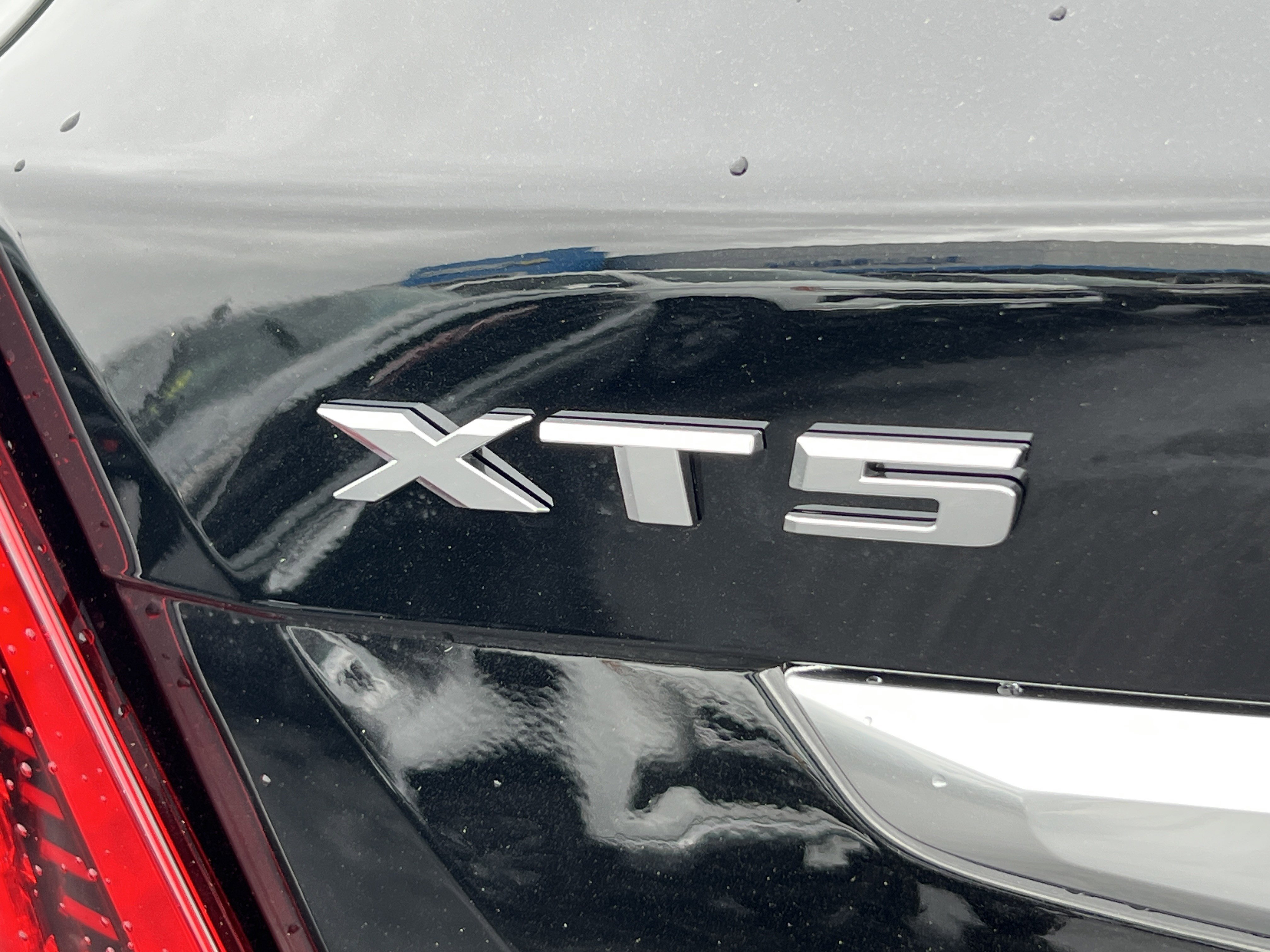 New 2026 Cadillac XT5 Premium Luxury image 9