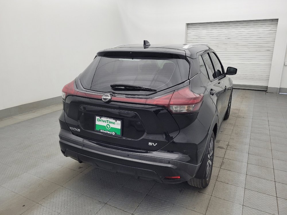 Used 2022 Nissan Kicks SV image 7