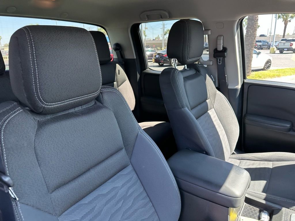 Used 2023 Nissan Frontier SV w/ Technology Package image 25