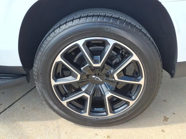 Used 2024 Chevrolet Suburban RST RWD image 30