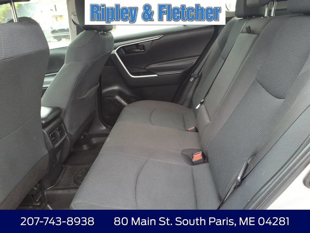 Used 2024 Toyota RAV4 LE AWD/4WD image 14