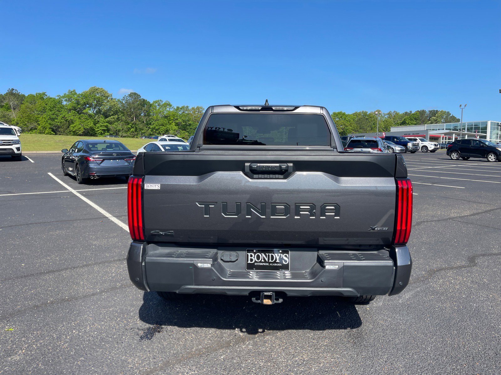 Used 2025 Toyota Tundra SR5 w/ SR5 Premium Package image 15