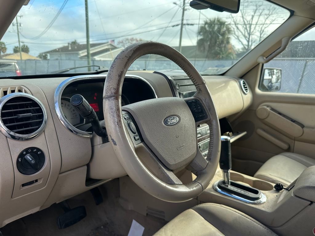 Used 2006 Ford Explorer Limited image 10