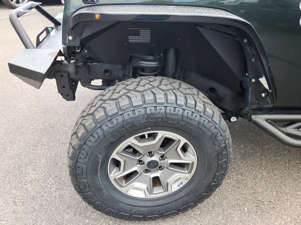 Used 2012 Jeep Wrangler Sahara w/ Dual Top Group AWD/4WD image 17