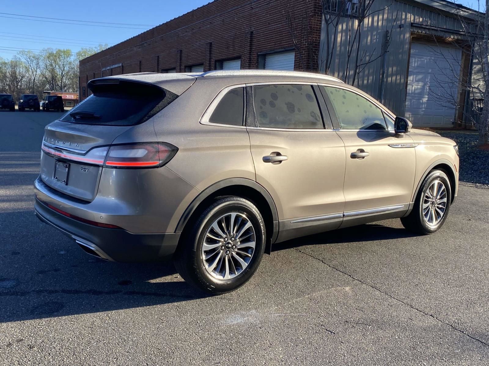 Used 2019 Lincoln Nautilus Select w/ Cargo Utility Package image 7