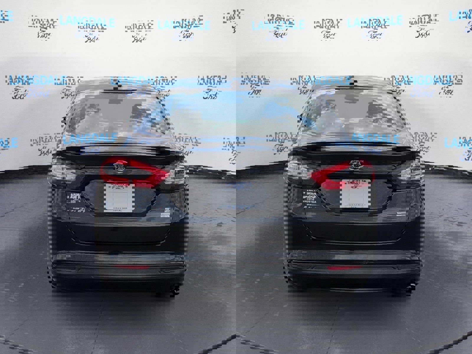 Used 2013 Ford Fusion SE FWD image 8