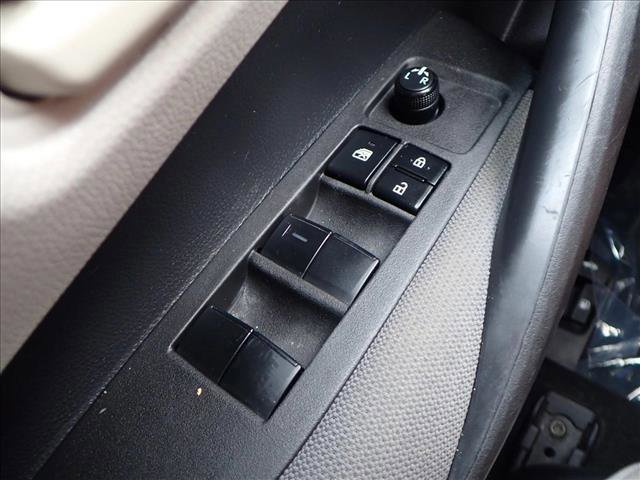 Used 2022 Toyota Corolla LE FWD image 19