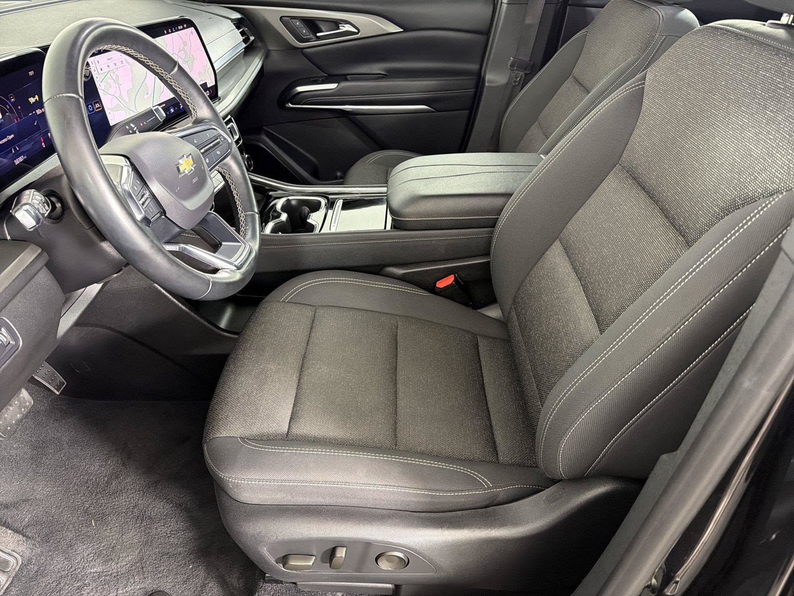 Certified 2024 Chevrolet Traverse LT FWD image 7
