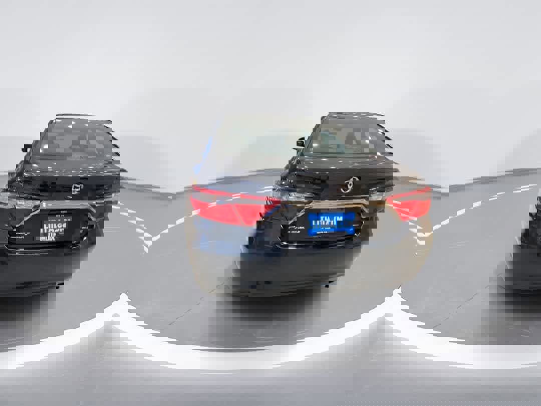 Used 2017 Toyota Camry SE image 7