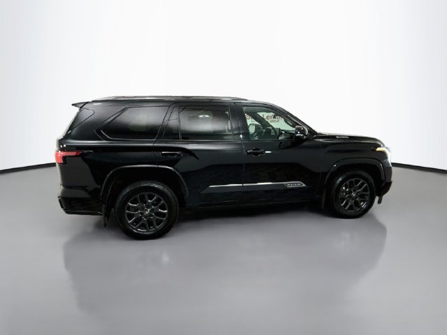 Used 2025 Toyota Sequoia Platinum AWD/4WD image 8