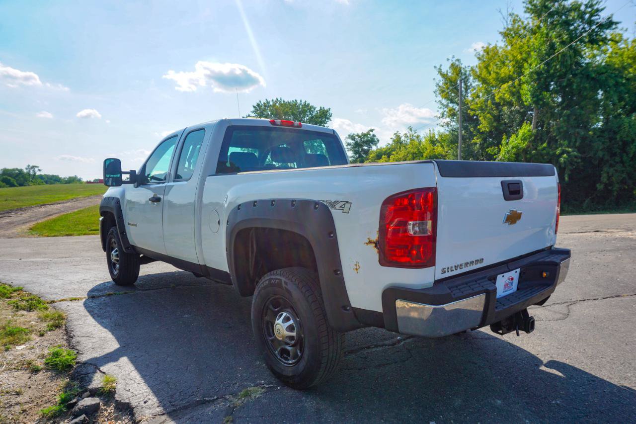 Used 2011 Chevrolet Silverado 2500 W/T w/ Snow Plow Prep Package AWD/4WD image 5