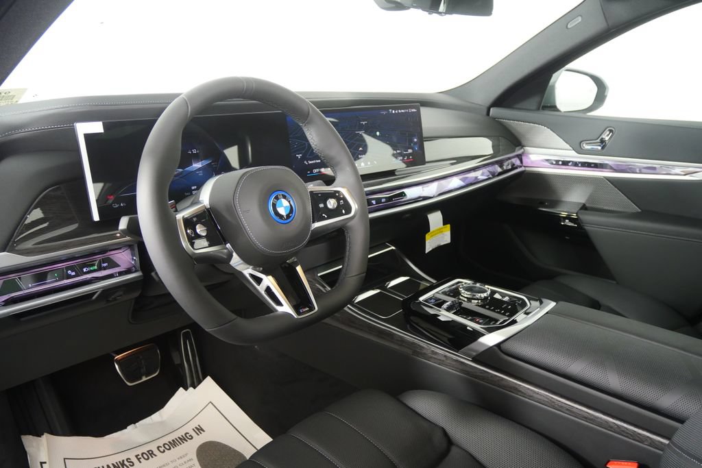 Used 2026 BMW i7 eDrive50 w/ M Sport Package RWD image 12