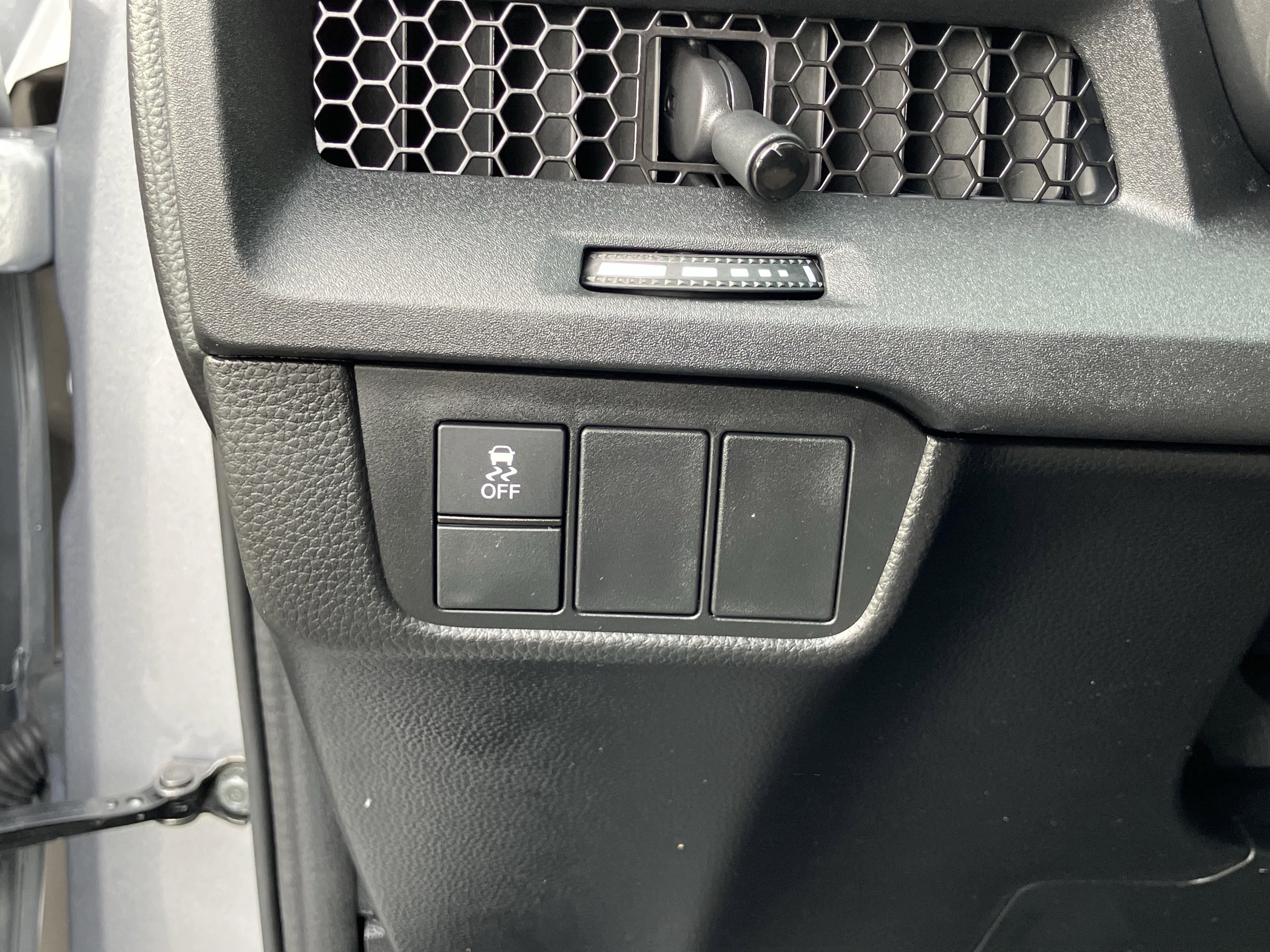 Used 2025 Honda CR-V LX image 19