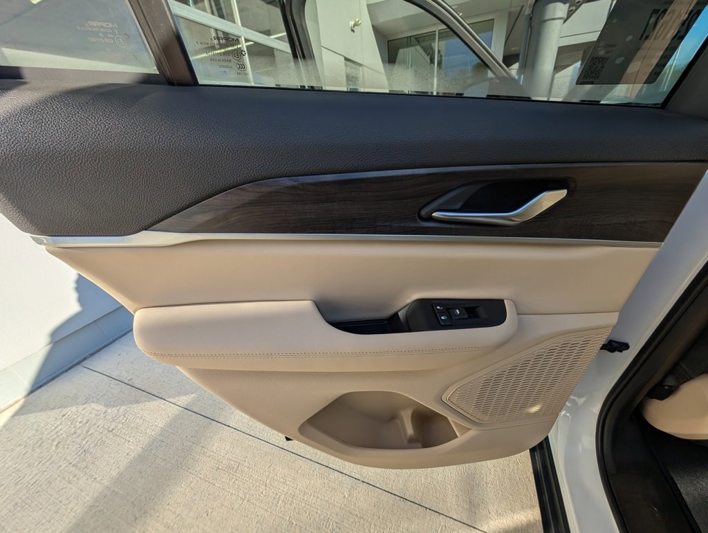 New 2025 Jeep Grand Cherokee Limited image 38