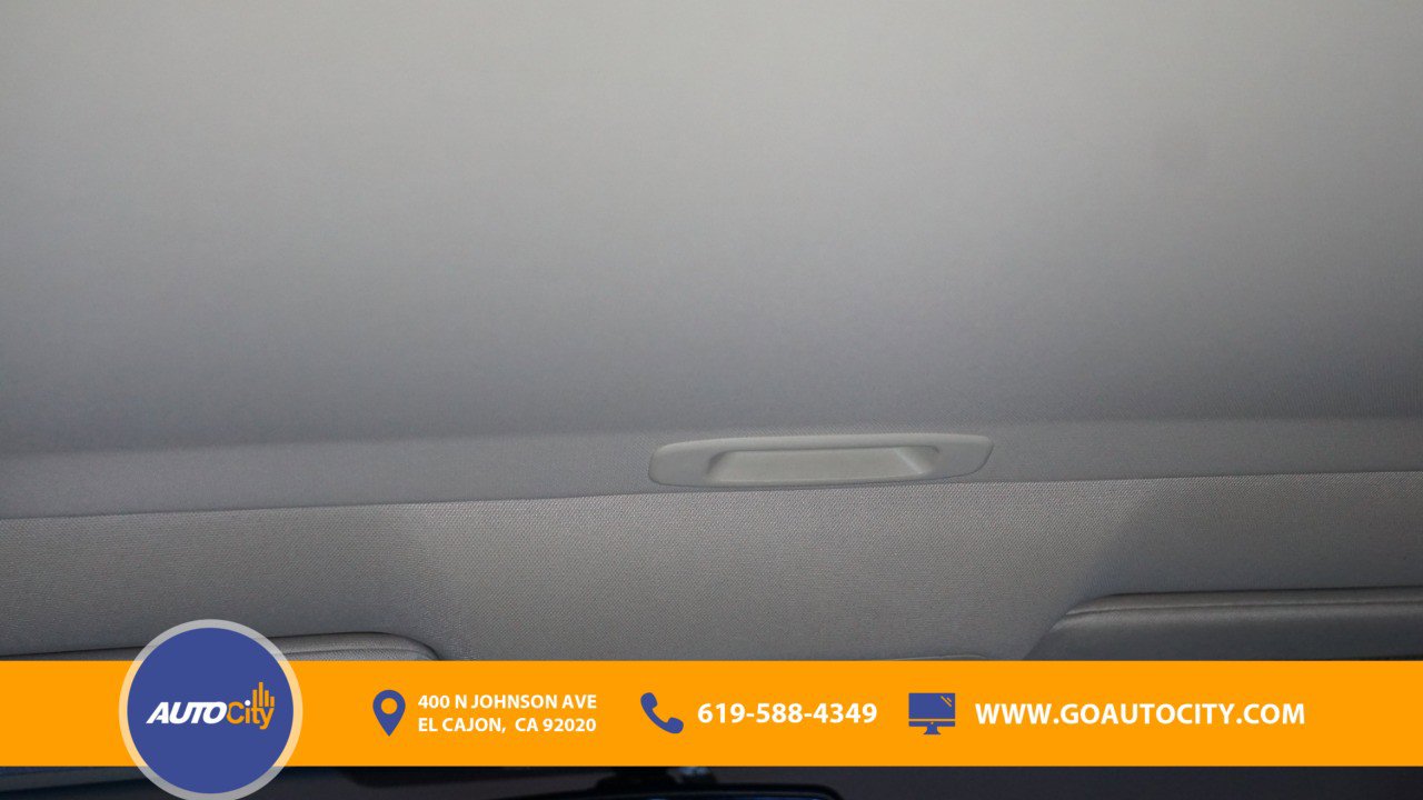 Used 2017 Toyota Avalon Limited w/ Carpet Mat Package FWD image 17