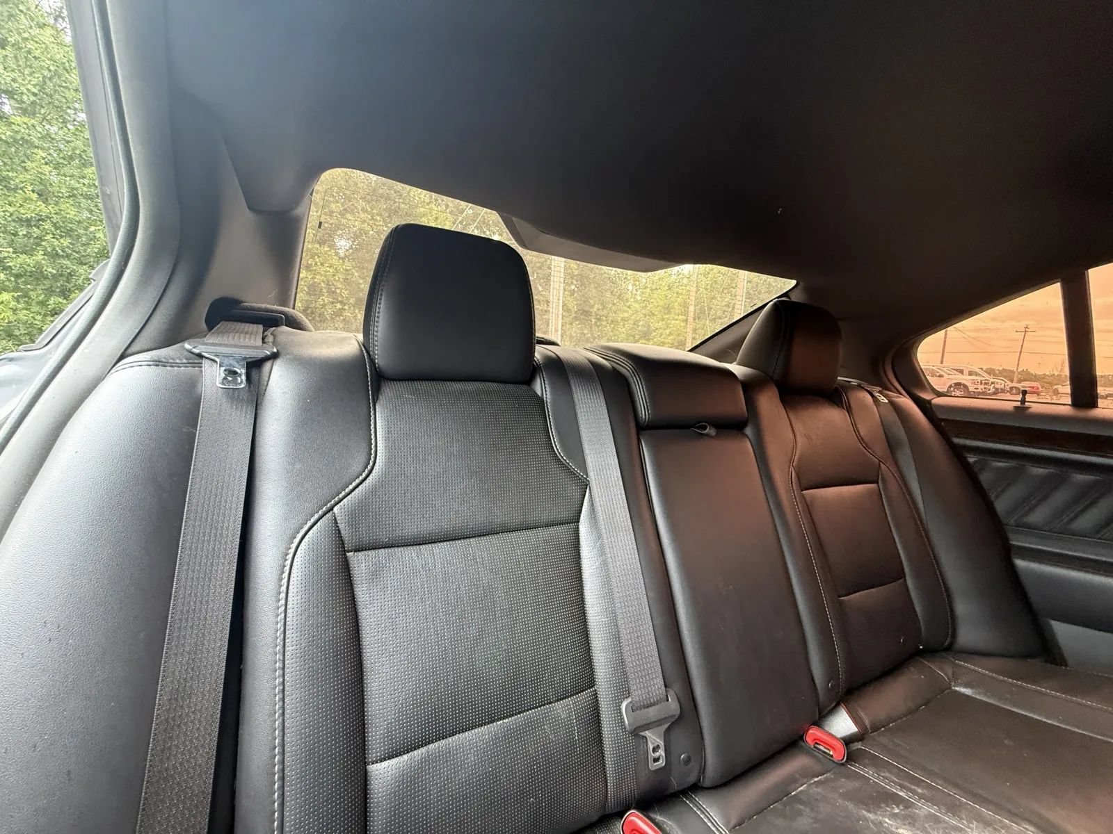 Used 2014 Ford Taurus Limited w/ Equipment Group 301A FWD image 10
