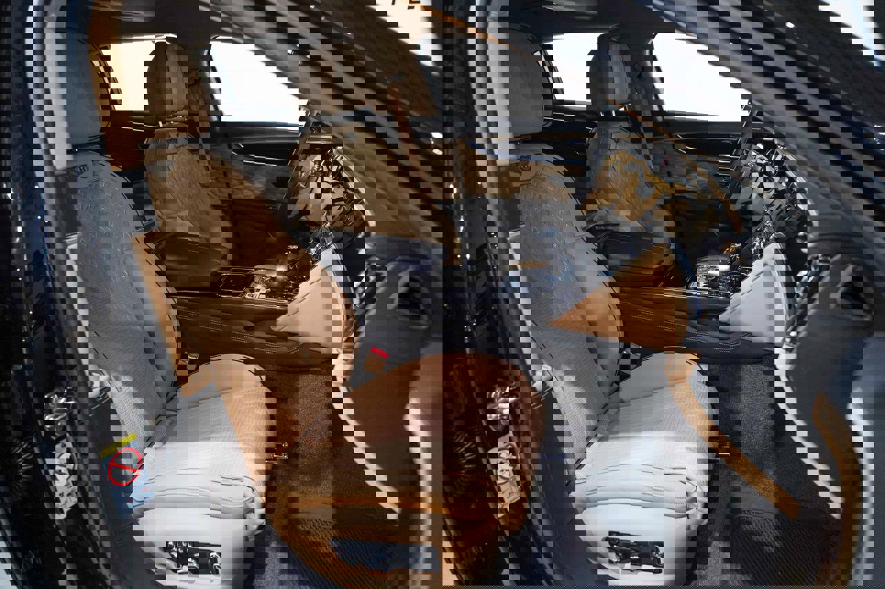 Used 2022 Bentley Flying Spur V8 image 15