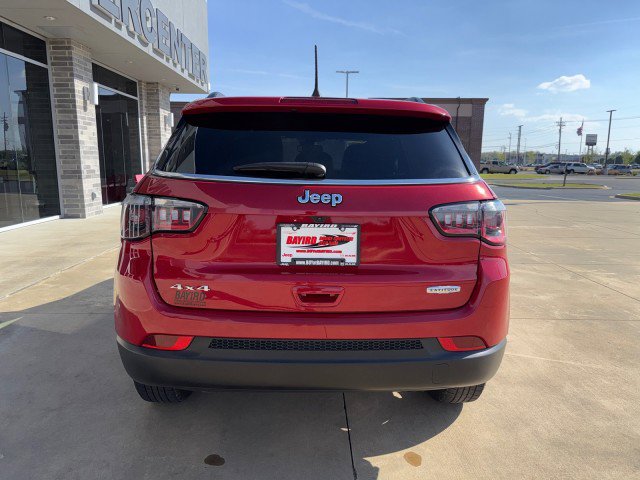 Used 2024 Jeep Compass Latitude AWD/4WD image 8