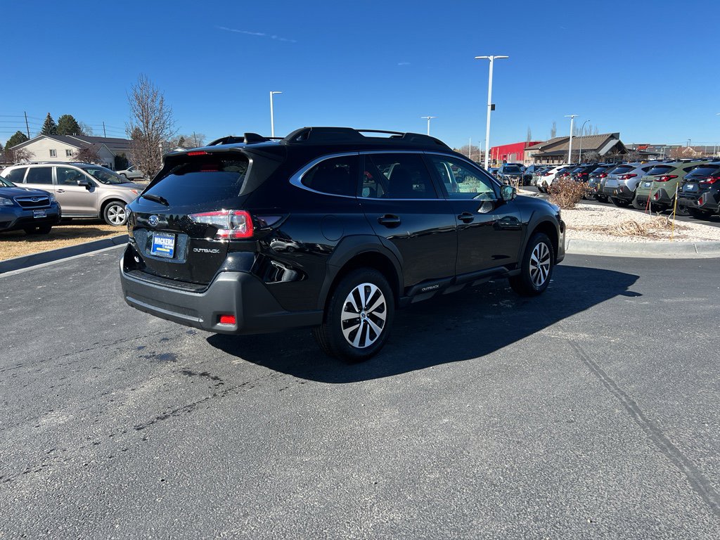 Used 2025 Subaru Outback Premium w/ Popular Package #1A image 4