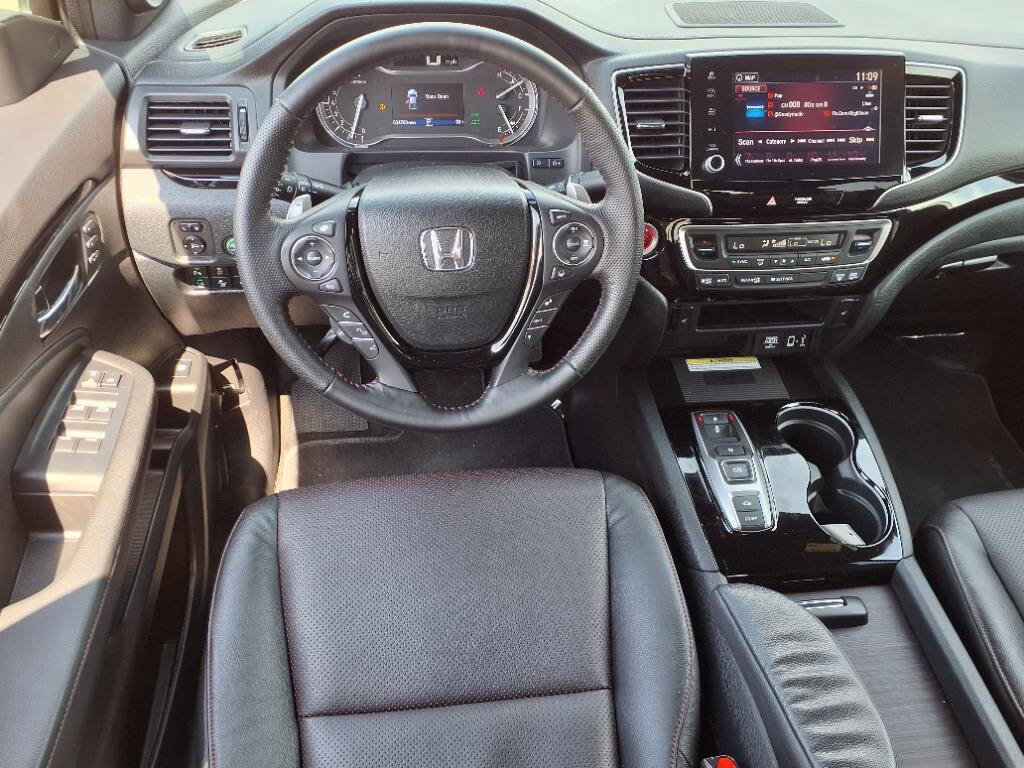 Used 2023 Honda Ridgeline Black Edition image 10