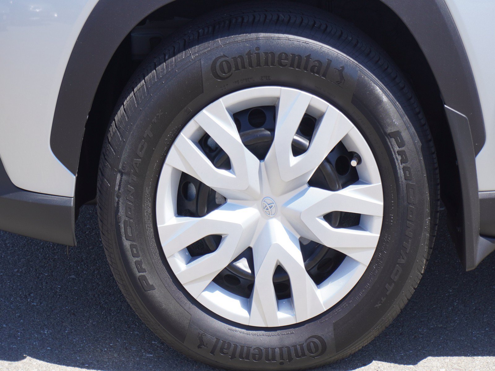 Used 2022 Toyota Corolla Cross L AWD/4WD image 7