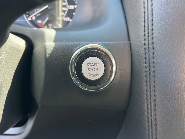 Used 2021 Nissan Armada SV image 17