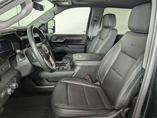 Used 2024 GMC Sierra 3500 Denali w/ Technology Package image 10