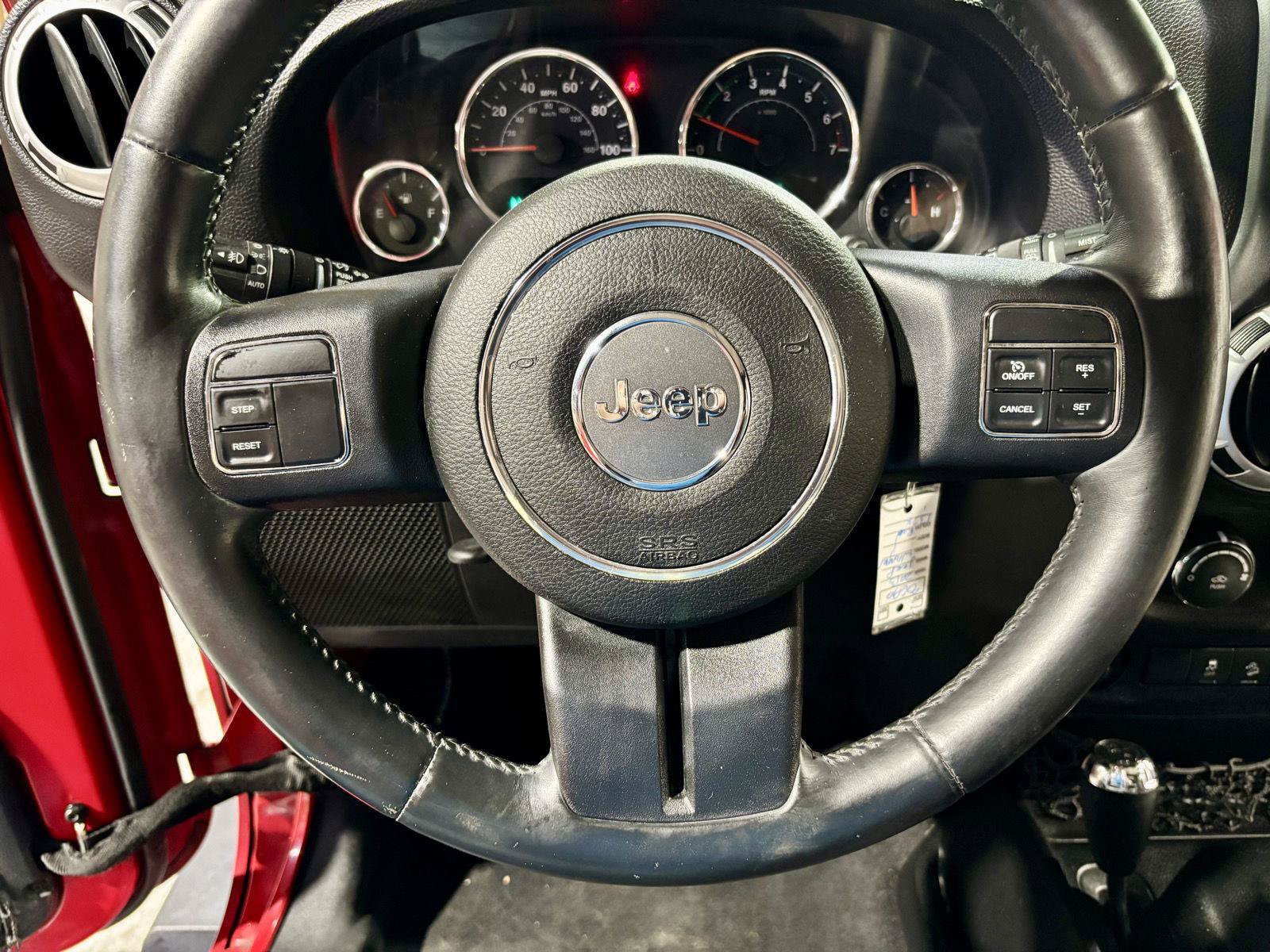 Used 2013 Jeep Wrangler Unlimited Sahara AWD/4WD image 15