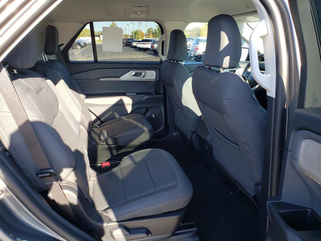 New 2026 Ford Explorer Active image 14