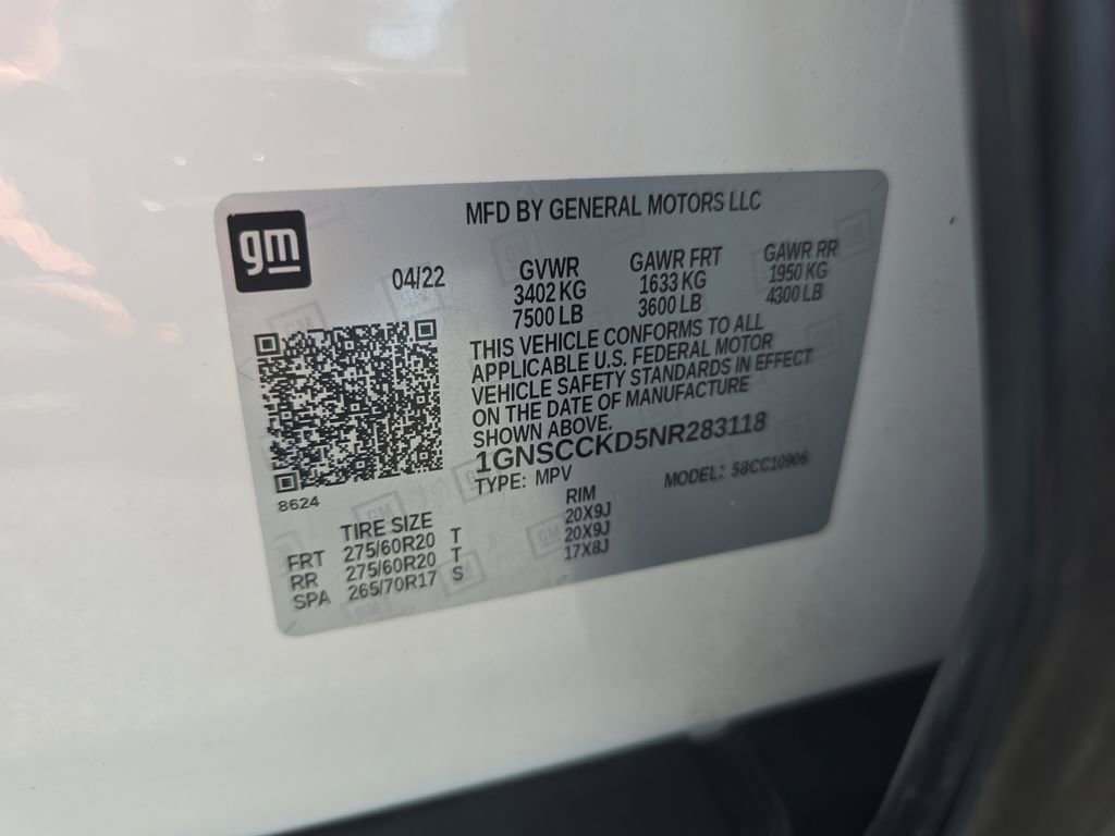 Used 2022 Chevrolet Suburban LT w/ Luxury Package RWD image 32