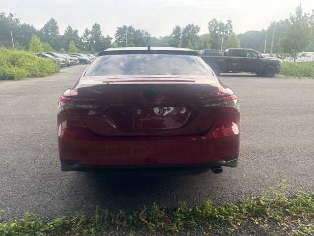 Used 2022 Toyota Camry XLE image 5