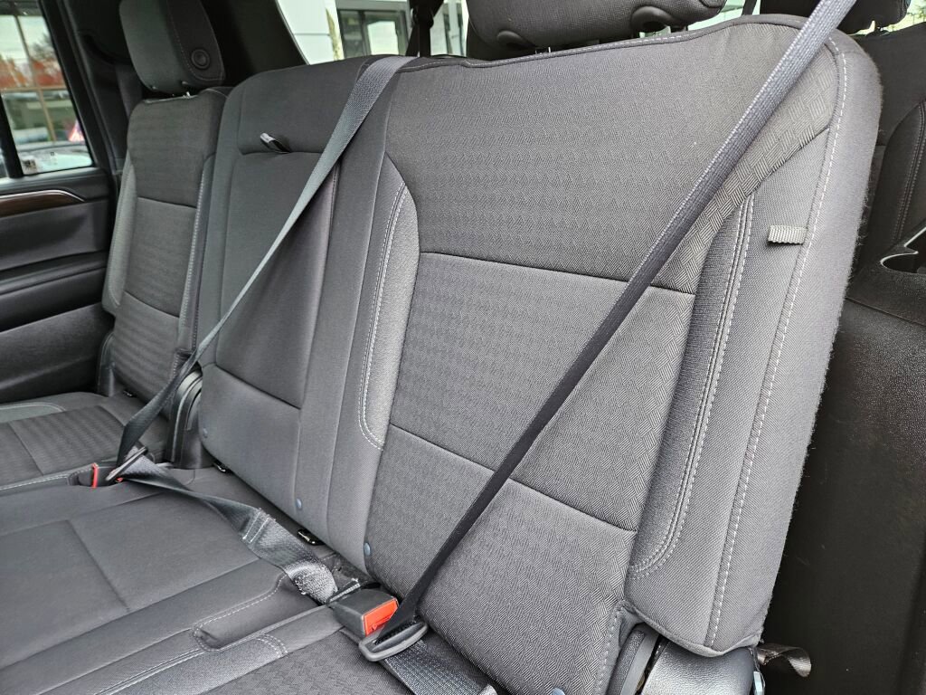 Used 2024 GMC Yukon XL SLE image 15