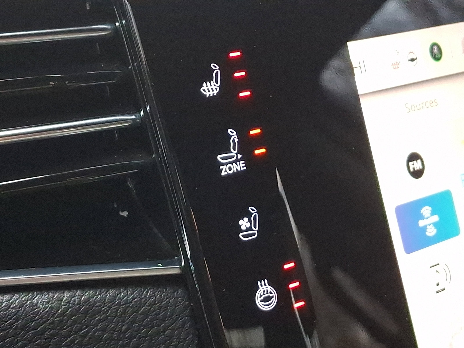 Used 2024 Jeep Wagoneer Series II image 27