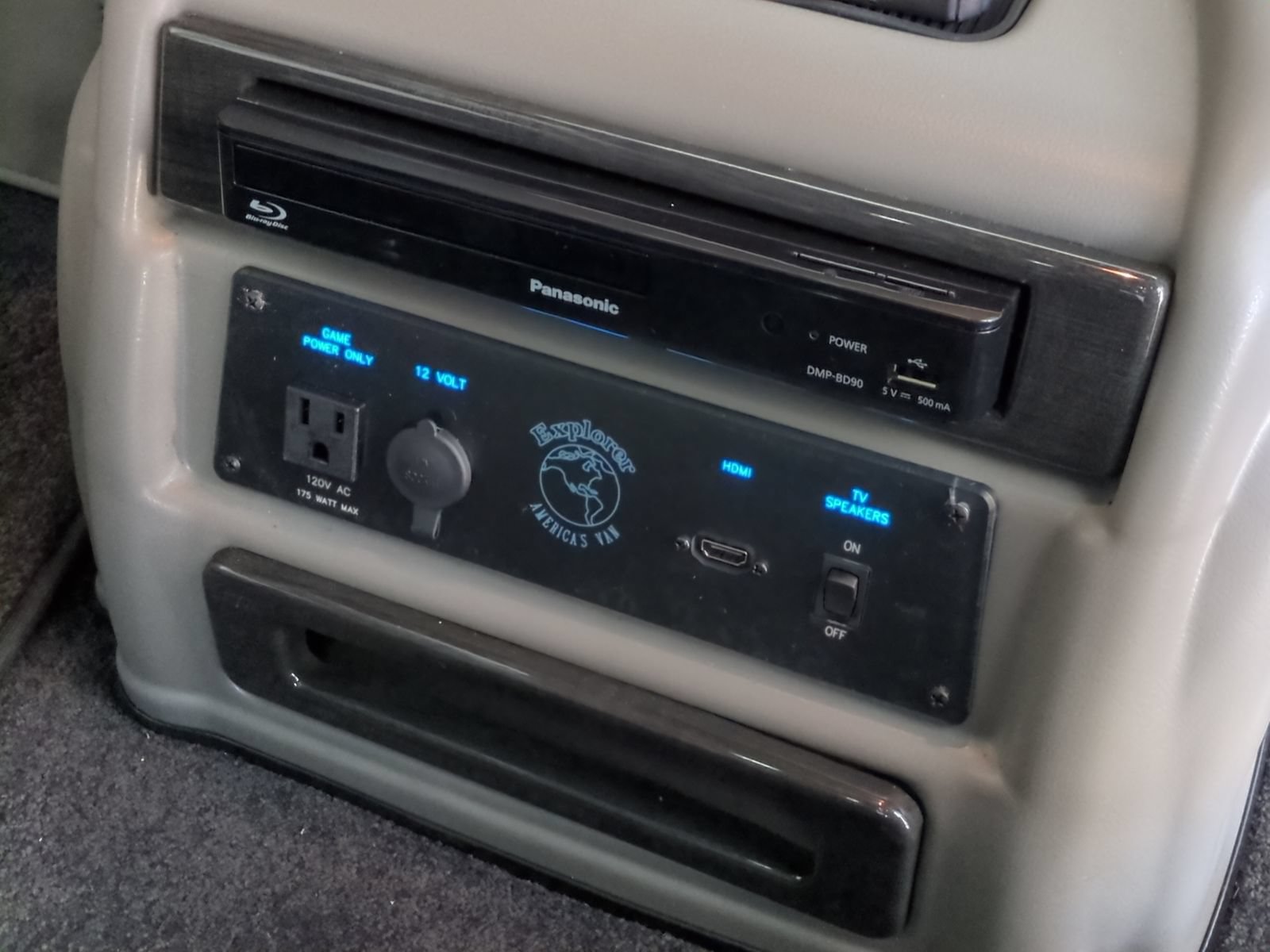 New 2025 GMC Savana 2500 Extended w/ Driver Convenience Package RWD image 85