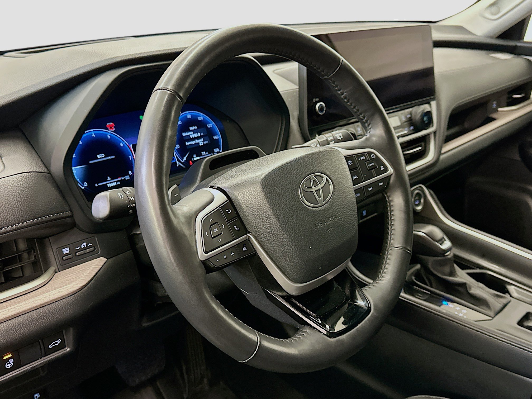 Used 2024 Toyota Grand Highlander AWD image 18