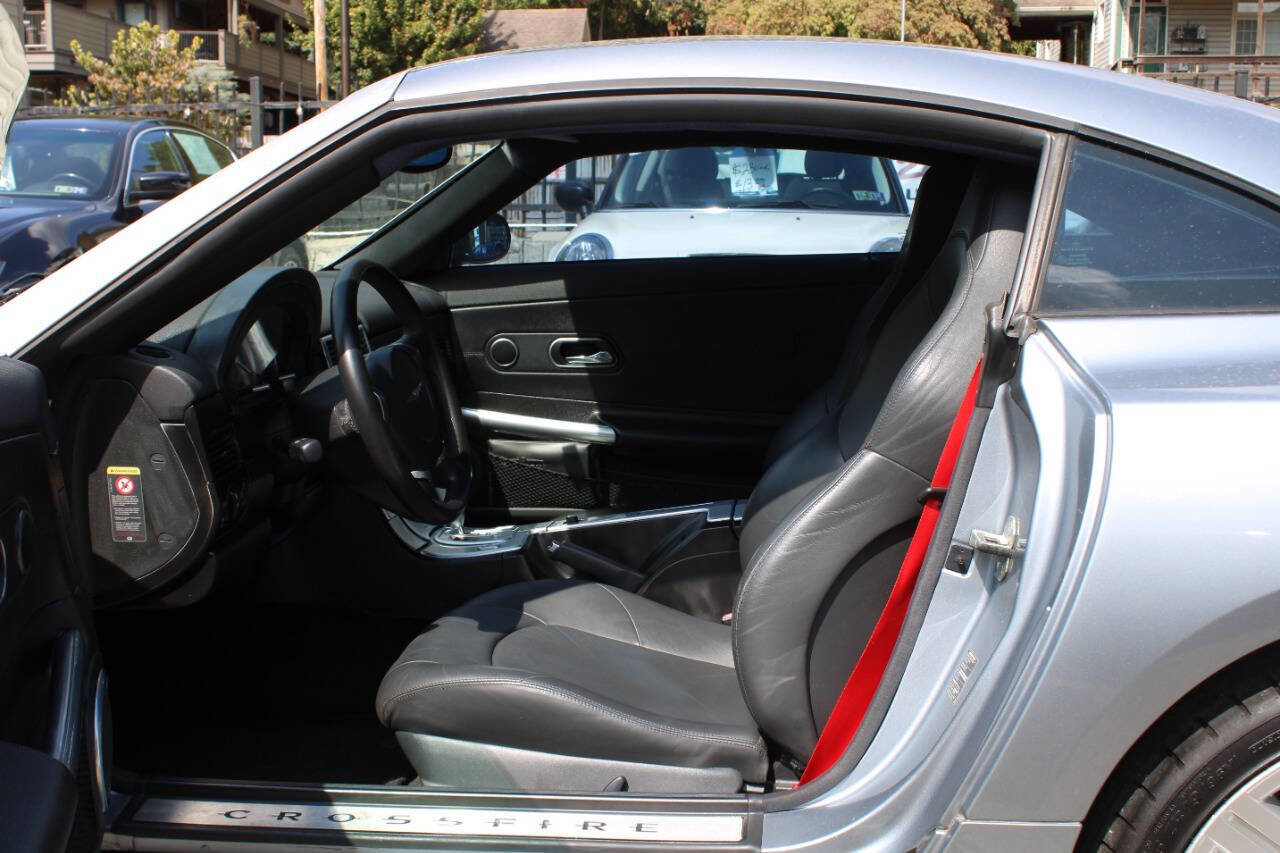 Used 2004 Chrysler Crossfire Base 2dr Sports Coupe image 18
