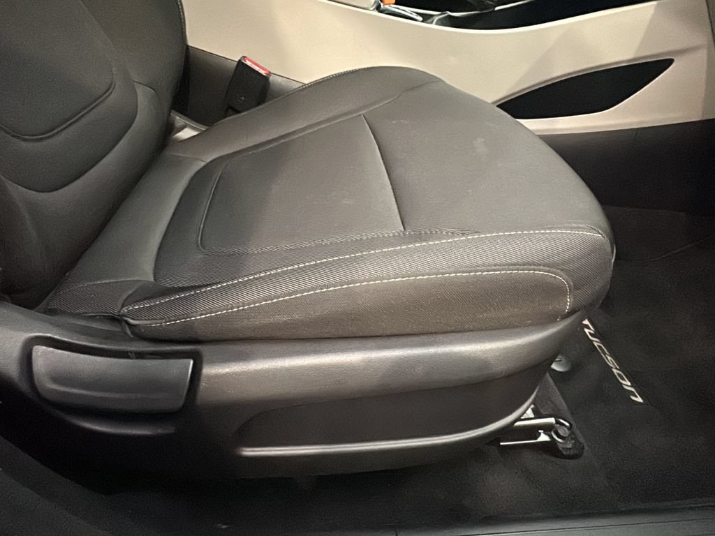 Used 2022 Hyundai Tucson SEL AWD/4WD image 16