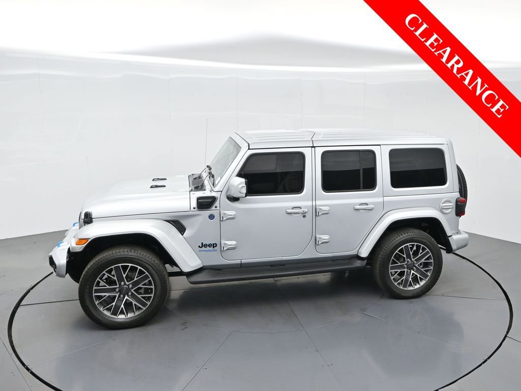 Used 2022 Jeep Wrangler Unlimited Sahara image 64