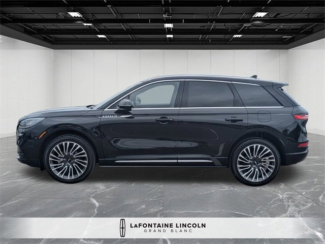 Certified 2022 Lincoln Corsair Reserve w/ Sport Package image 2