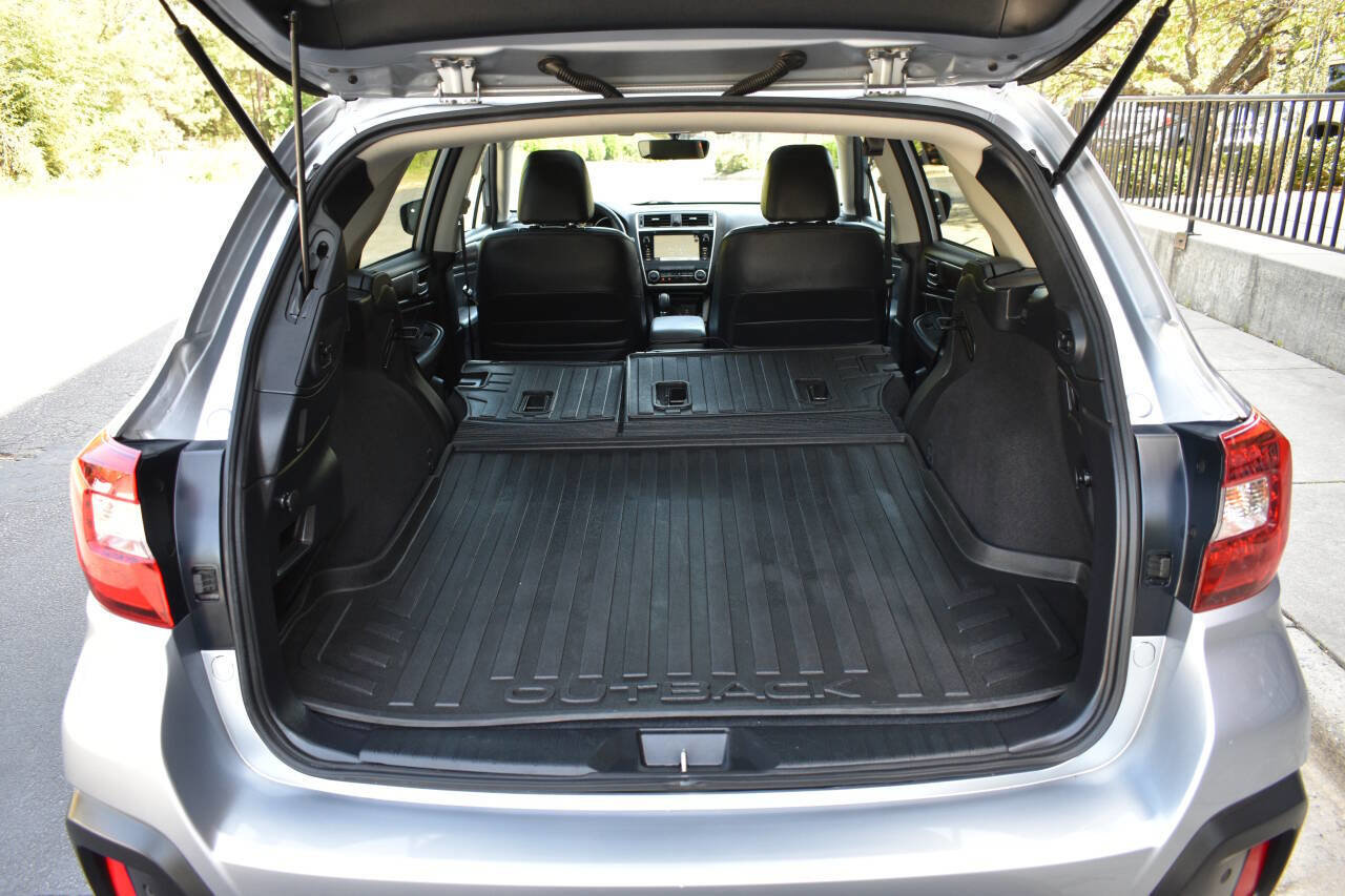 Used 2019 Subaru Outback 2.5i Limited image 11