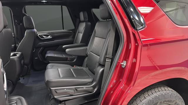 Used 2022 Chevrolet Tahoe Z71 w/ Luxury Package AWD/4WD image 23