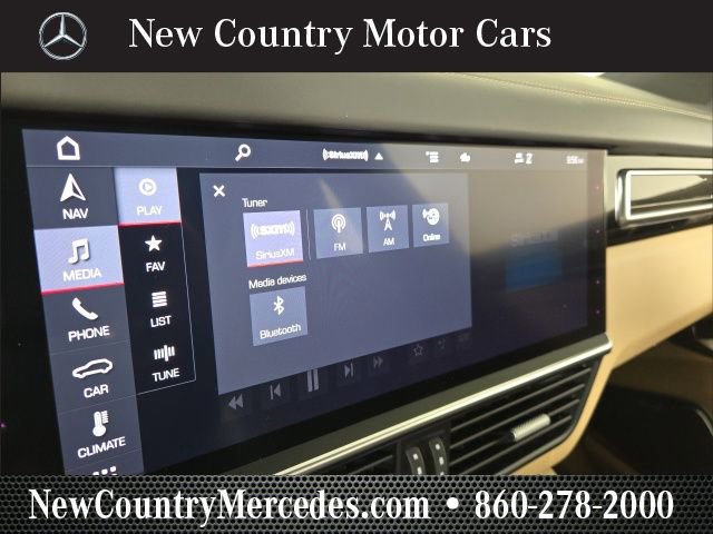 Used 2020 Porsche Cayenne Turbo image 32