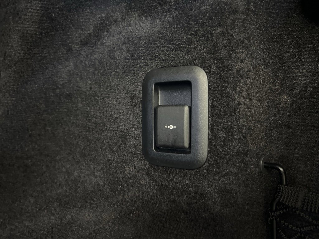 Used 2024 Land Rover Range Rover Sport SE image 31