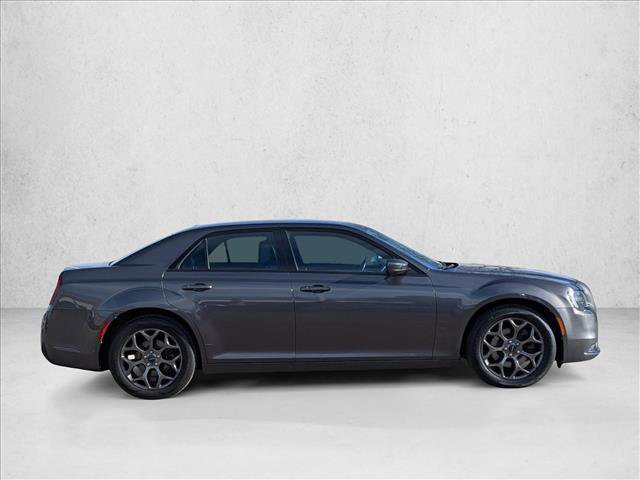 Used 2017 Chrysler 300 S image 4