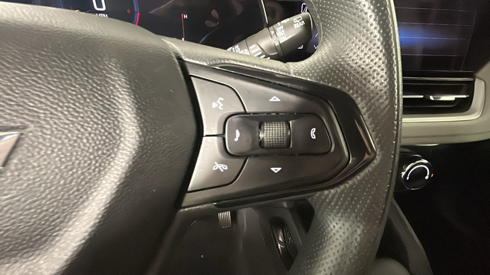 Used 2025 Chevrolet TrailBlazer LT FWD image 20