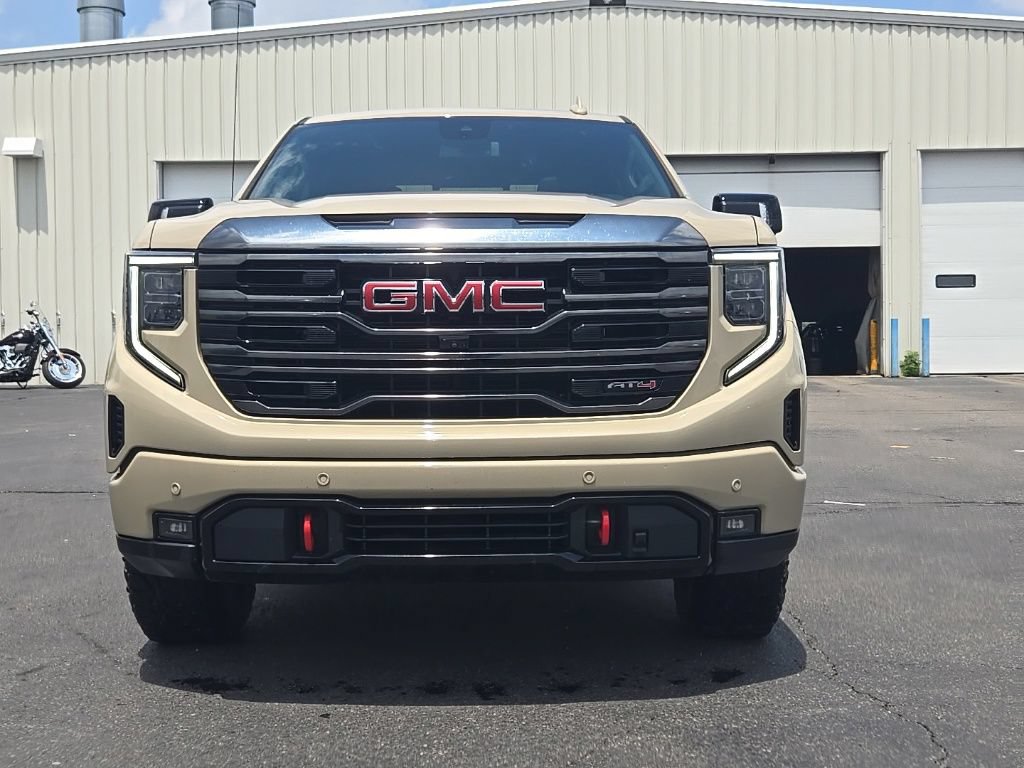 Used 2023 GMC Sierra 1500 AT4 w/ AT4 Premium Package AWD/4WD image 2