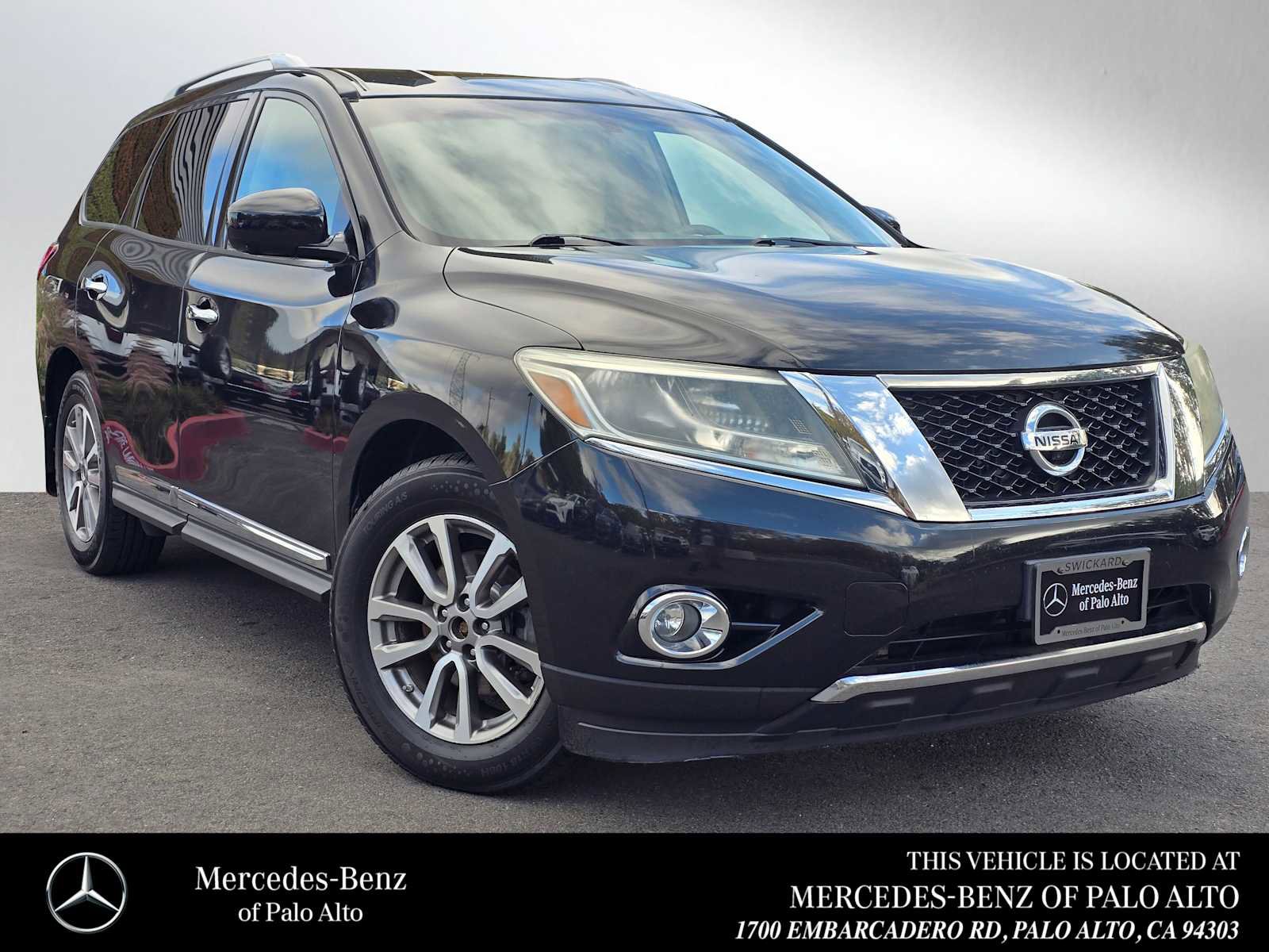 Used 2015 Nissan Pathfinder SL w/ SL Tech Package
