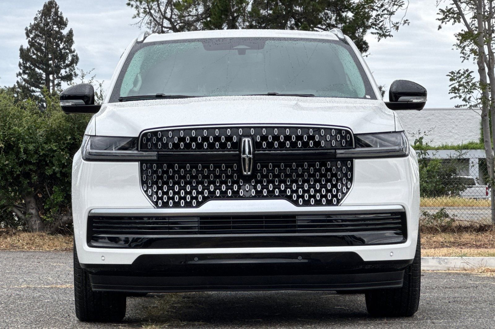 New 2025 Lincoln Navigator Reserve image 3